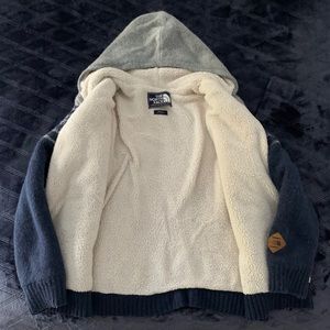 Men’s large North Face zip up hooded sweater